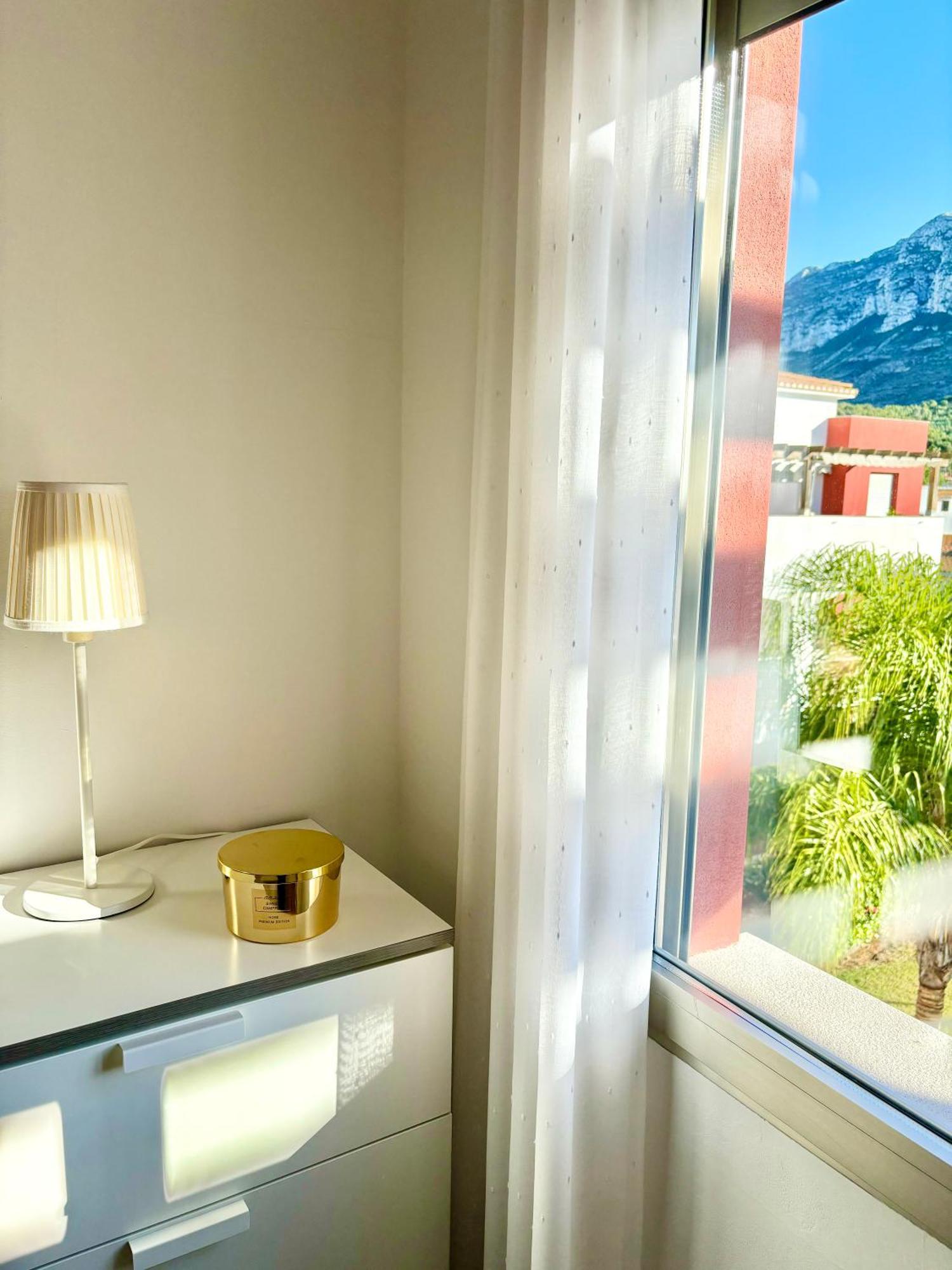 Hoteltype Penthouse 2 Beds, Parking, Wifi & Pool Stunning Views Denia Kültér fotó