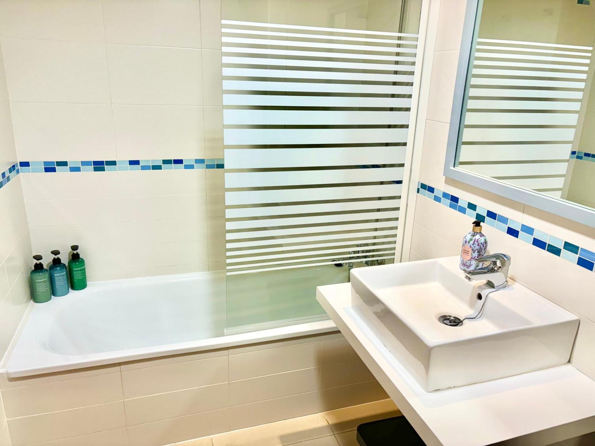 Hoteltype Penthouse 2 Beds, Parking, Wifi & Pool Stunning Views Denia Kültér fotó