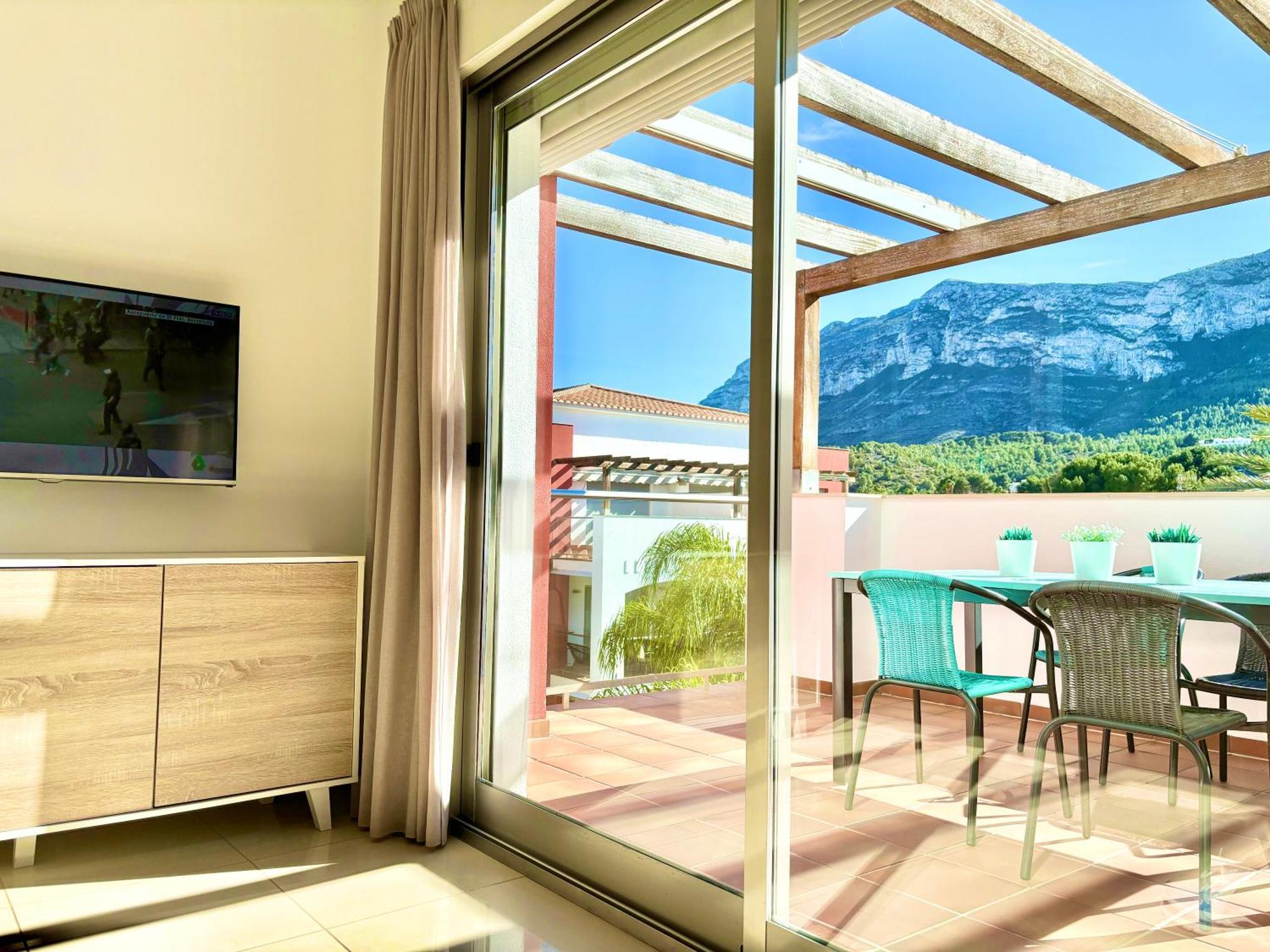 Hoteltype Penthouse 2 Beds, Parking, Wifi & Pool Stunning Views Denia Kültér fotó