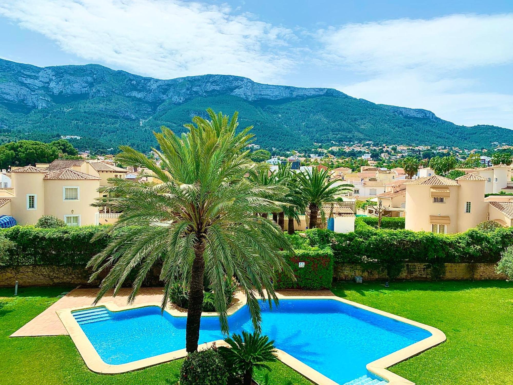 Hoteltype Penthouse 2 Beds, Parking, Wifi & Pool Stunning Views Denia Kültér fotó